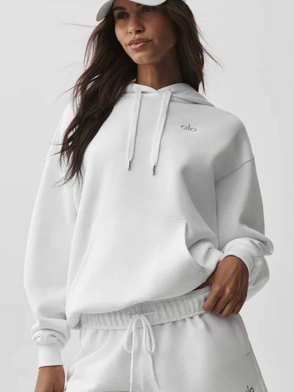 ALO Accolade  White Oversized Pullover Hoodie